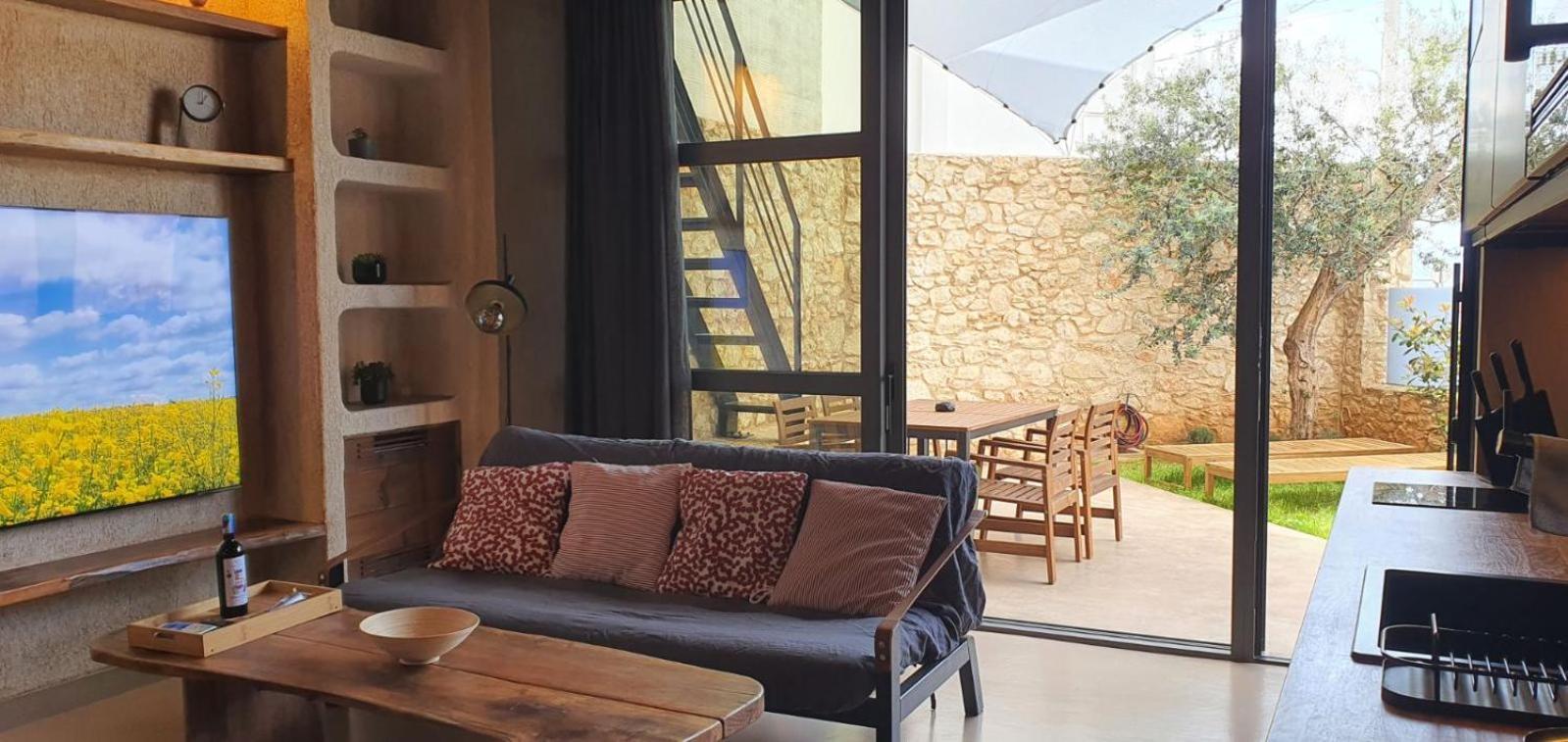 Sea View Garden Suites Piraeus Exterior photo