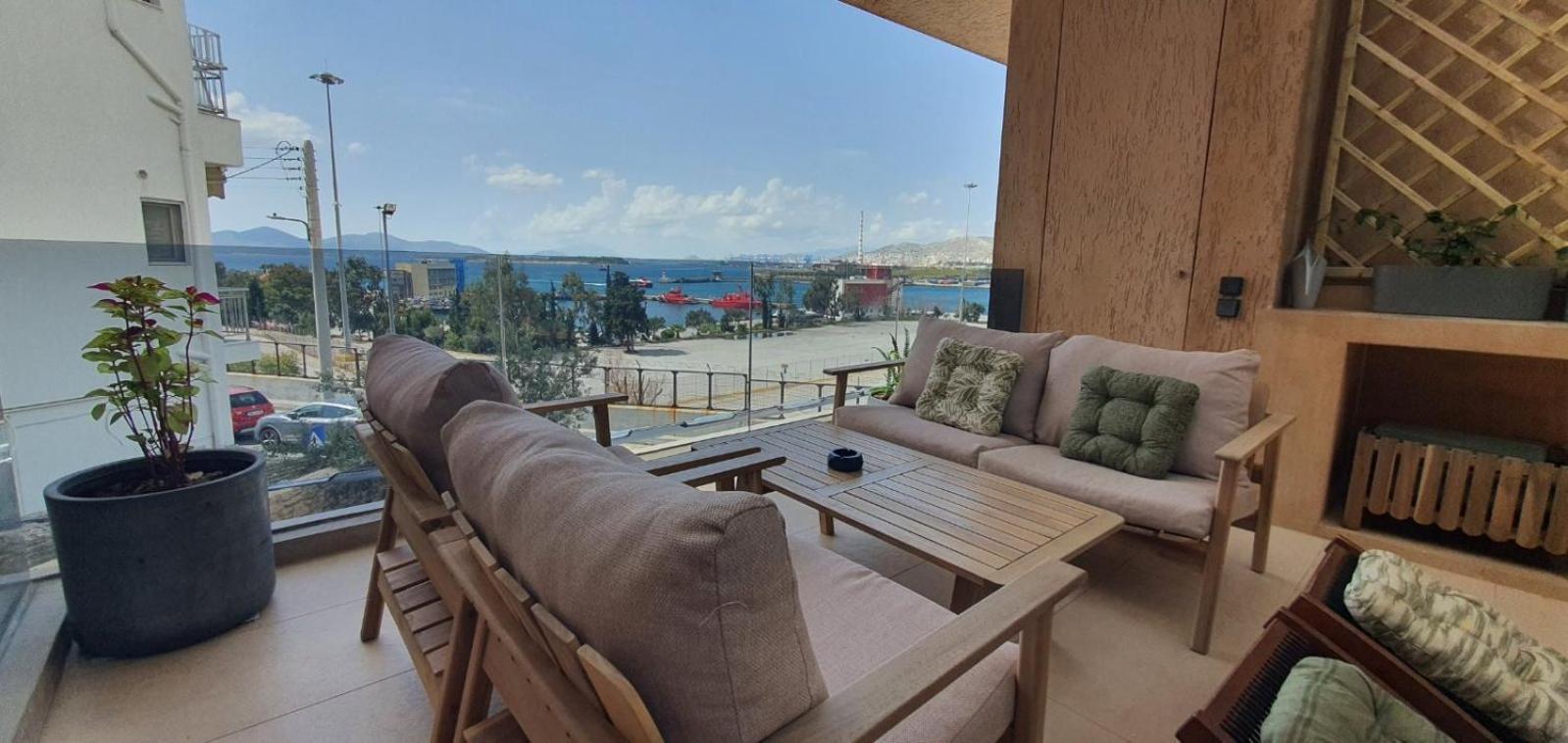 Sea View Garden Suites Piraeus Exterior photo